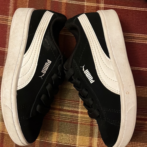 PUMA No-Lace Classics - Picture 4 of 9
